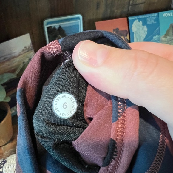 Lululemon women’s wunder train HR tight in everlux size 61 - Picture 8 of 8